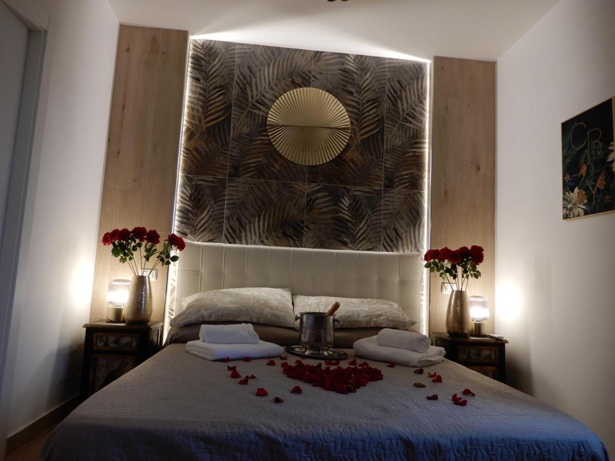 Caserta Royale Suite Екстериор снимка