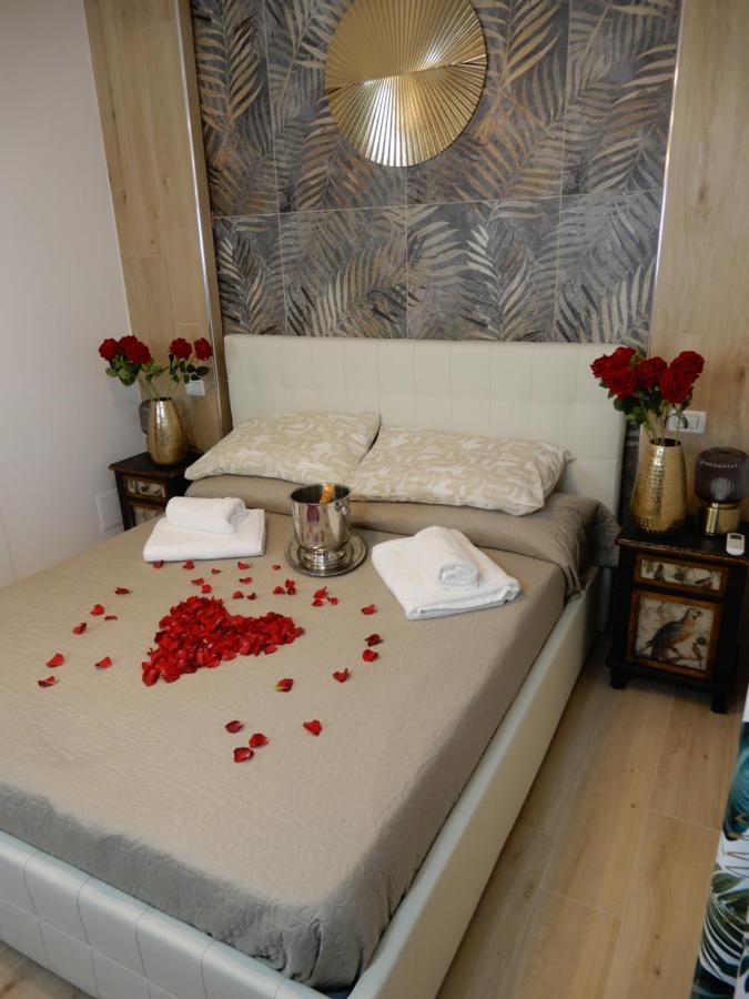 Caserta Royale Suite Екстериор снимка
