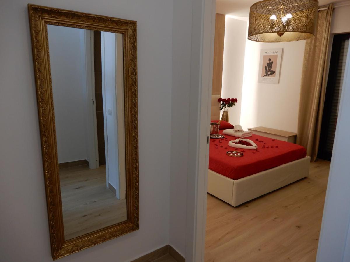 Caserta Royale Suite Екстериор снимка