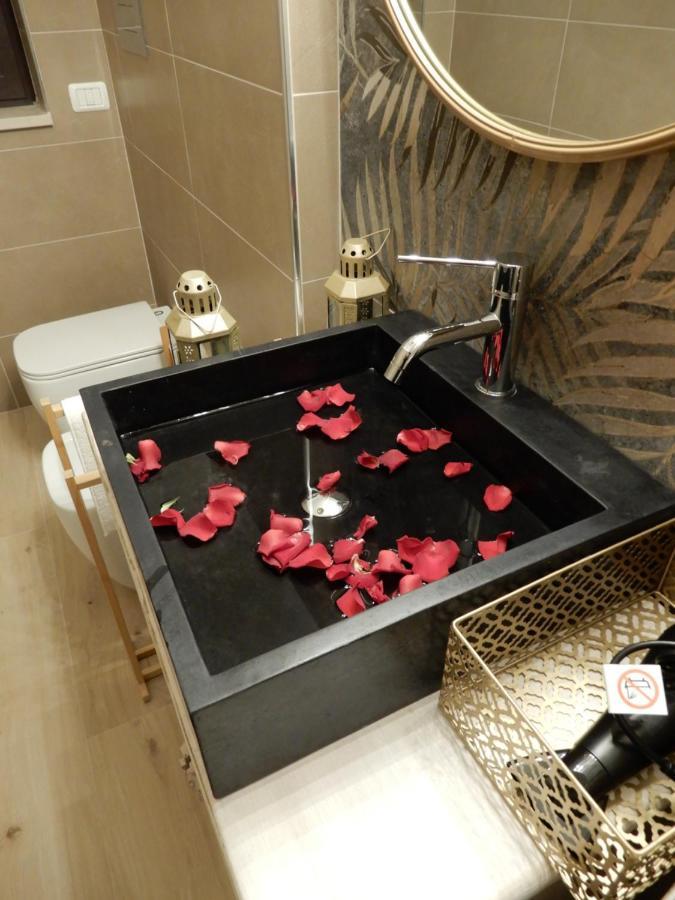 Caserta Royale Suite Екстериор снимка