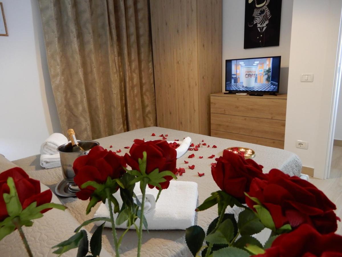 Caserta Royale Suite Екстериор снимка